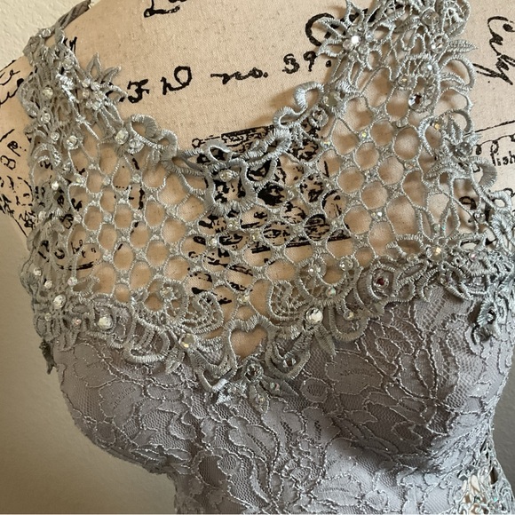 City Triangle Womens Gray Sleeveless Side Slit Rhinestone Lace Maxi Dress Size 7 - Picture 5 of 15